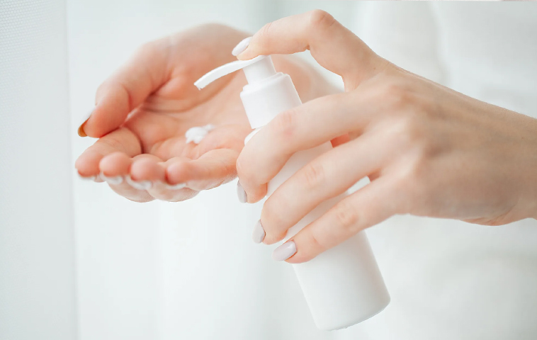 クリームポンプは粘度の異なるクリームをどのようにして詰まらせることなく処理できるのでしょうか?